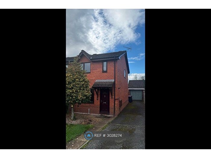 2 Bedroom Semi Detached House To Rent In Smale Rise, Oswestry, SY11