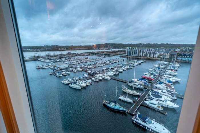 2 Bedroom Flat To Rent In Marina Point East, Chatham Quays, Dock Head Road, Chatham, Kent, ME4