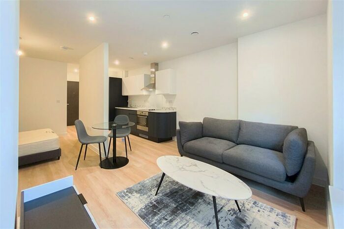 1 Bedroom Apartment To Rent In Laurence Place, New Kings Head Yard, M3