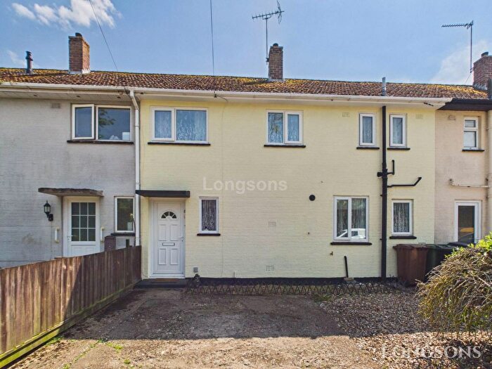 3 Bedroom Terraced House For Sale In Hendon Avenue, Watton, IP25