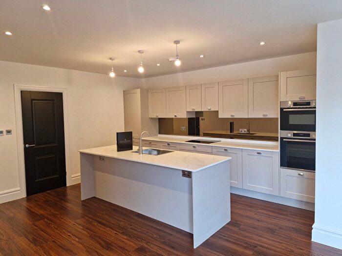 4 Bedroom Property To Rent In Purley Downs Road, South Croydon, CR2