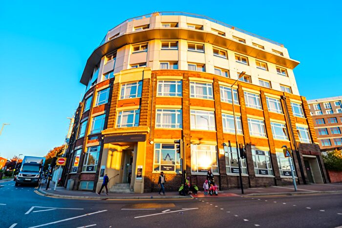 1 Bedroom Apartment For Sale In Point Red, Midland Road, Luton, LU2