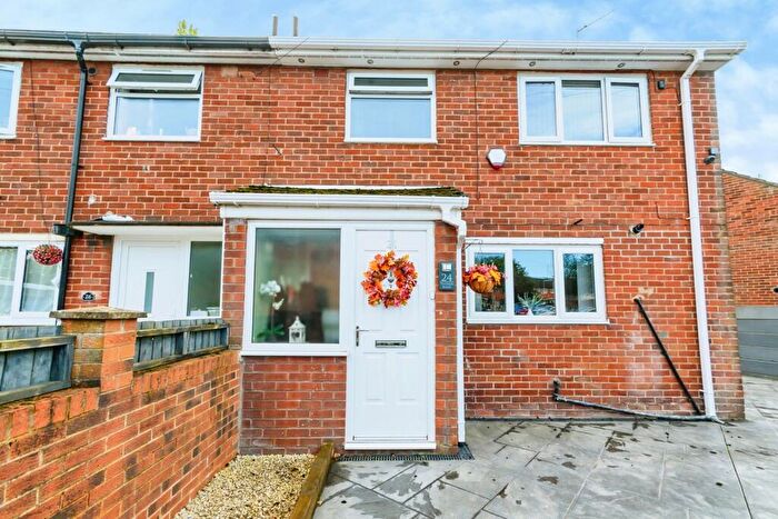 3 Bedroom End Of Terrace House For Sale In Tintern Road, Middleton, Manchester, Greater Manchester, M24