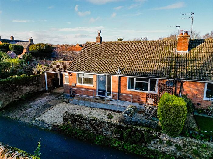 3 Bedroom Semi-Detached Bungalow For Sale In Hawleys Lane, Whitchurch, Aylesbury, HP22