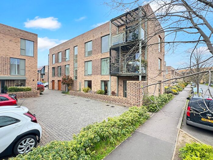 2 Bedroom Flat For Sale In Hobson Road, Trumpington, CB2