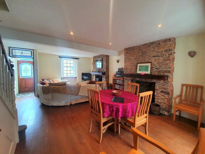 4 Bedroom Property To Rent In Mount Pleasant Road, Brixham, TQ5