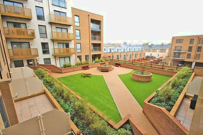 1 Bedroom Apartment To Rent In Watson Heights, Chelmsford, CM1