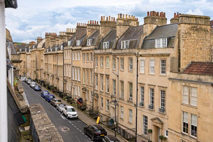 2 Bedroom Flat For Sale In Rivers Street, Bath, BA1