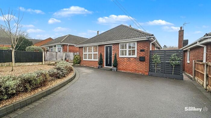 2 Bedroom Detached Bungalow For Sale In Booth Avenue, Pleasley, NG19
