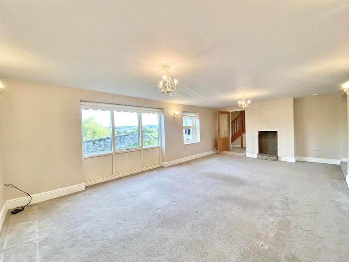 4 Bedroom Detached House For Sale In The Blacksmith, Fearby, Masham, HG4