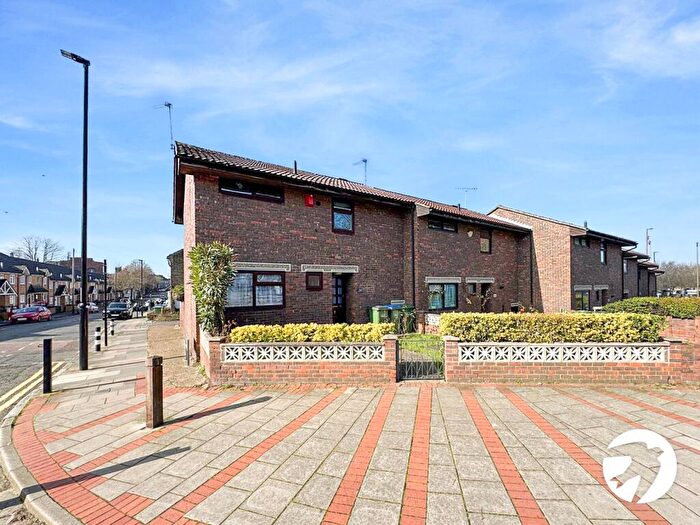 3 Bedroom End Of Terrace House To Rent In Charlton Church Lane, London, SE7