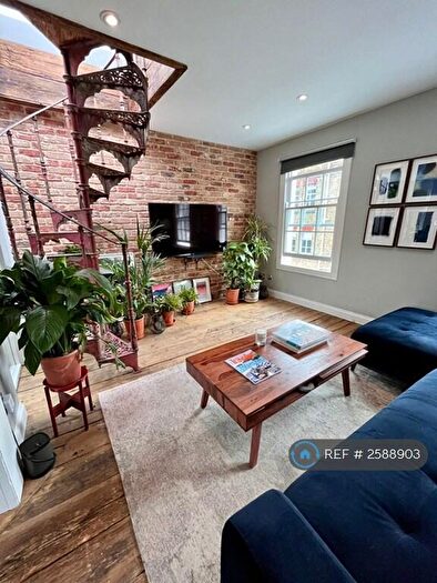 2 Bedroom Flat To Rent In Mount Terrace, London, E1