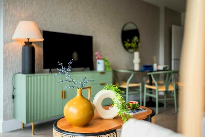 1 Bedroom Apartment For Sale In Bronze Walk, Erith, DA8