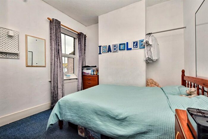 3 Bedroom Terraced House For Sale In Channel View Road, Eastbourne, BN22