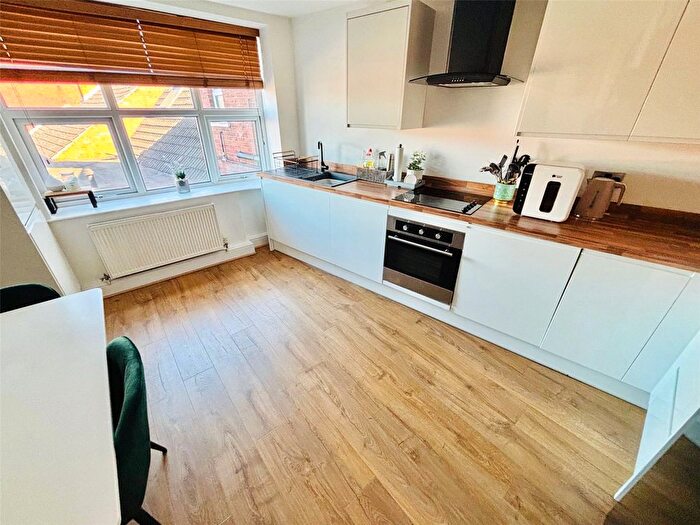 2 Bedroom Flat For Sale In Boothferry Road, Goole, East Yorkshire, DN14