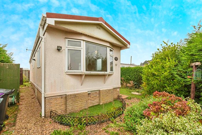 1 Bedroom Park Home For Sale In Cheveley Park, Grantham, NG31