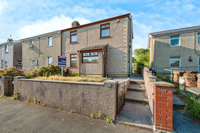 3 Bedroom Semi-Detached House For Sale In West Avenue, Cefn Cribwr, Bridgend, CF32