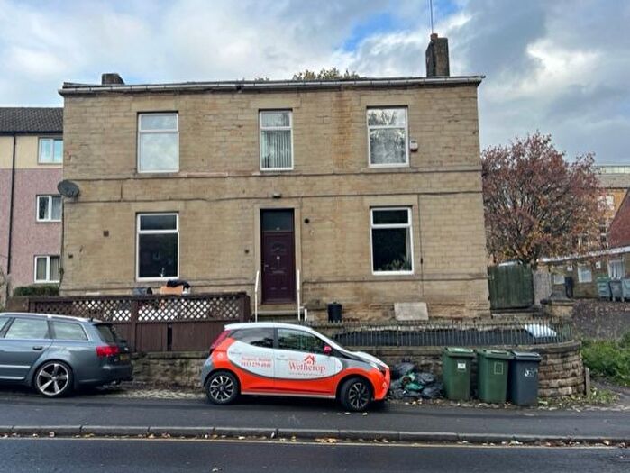 2 Bedroom Flat To Rent In Wellington Street, Batley, WF17