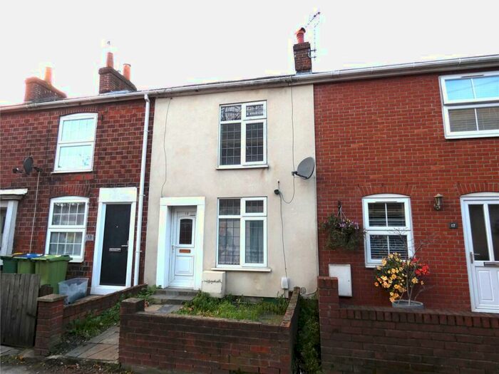 2 Bedroom Terraced House To Rent In Trinity Street, Fareham, Hampshire, PO16