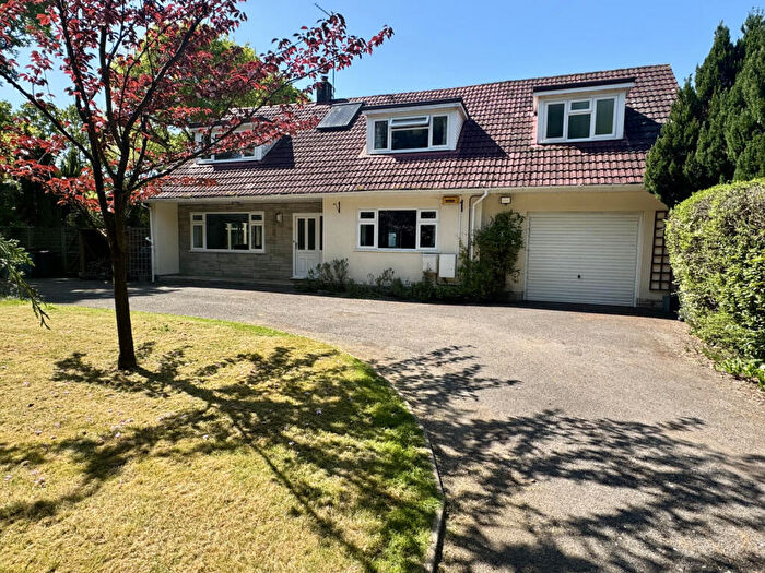 4 Bedroom Detached House For Sale In Verwood Road, BH21