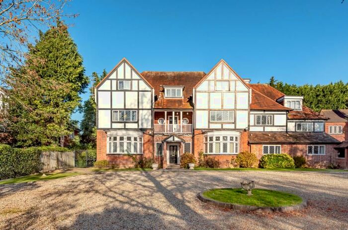 2 Bedroom Flat To Rent In Frithwood Avenue, Northwood HA6