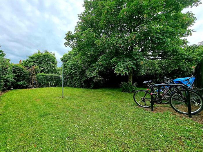 1 Bedroom Flat To Rent In B Milton Road, Cambridge, CB4