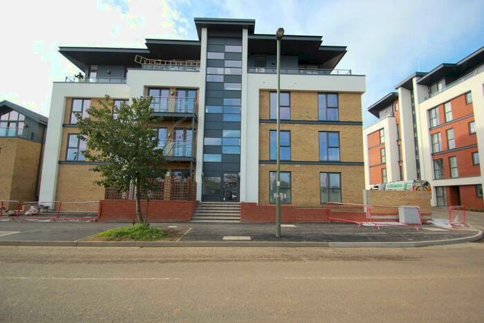 1 Bedroom Apartment To Rent In Woking, GU22