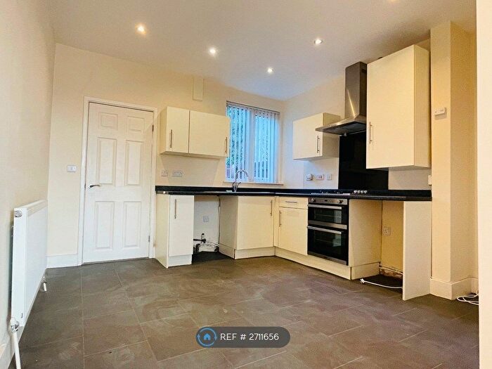 2 Bedroom Terraced House To Rent In Nursery Lane, Nottingham, NG6