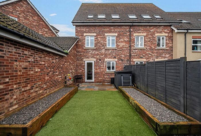 4 Bedroom End Terrace House For Sale In Adams Land, Coalpit Heath, Bristol, Gloucestershire, BS36