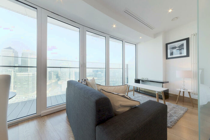 Apartment To Rent In Arena Tower, Crossharbour Plaza, London, E14