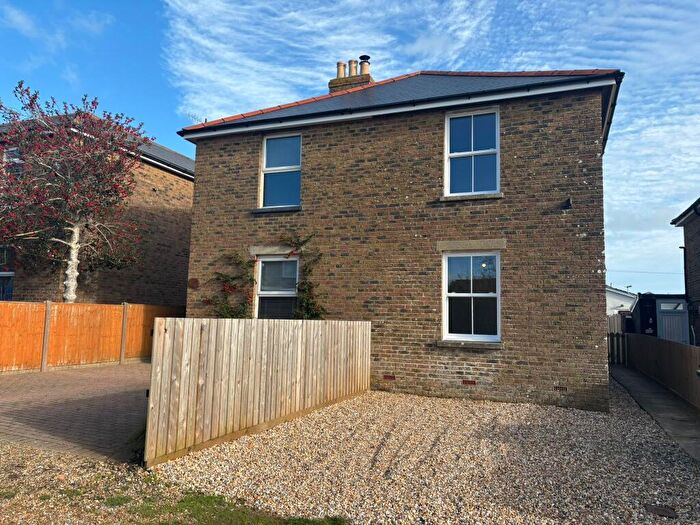 3 Bedroom House To Rent In Westfield Road, St. Helens, PO33