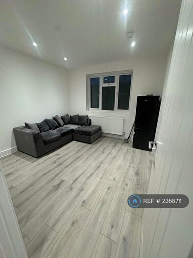 1 Bedroom Flat To Rent In Sterry Road, Dagenham, RM10
