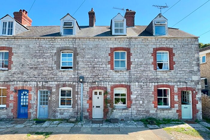3 Bedroom Terraced House For Sale In Queens Road, Swanage, BH19