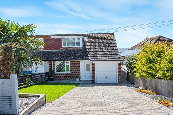 3 Bedroom Semi Detached House For Sale In Arundel Road, Newhaven, BN9