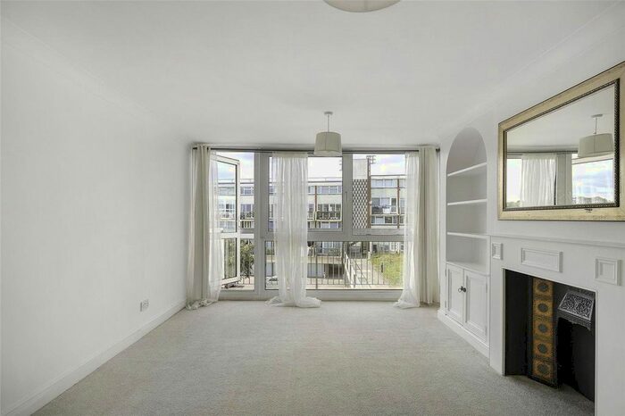 2 Bedroom Maisonette To Rent In Sylvan Road, London, SE19