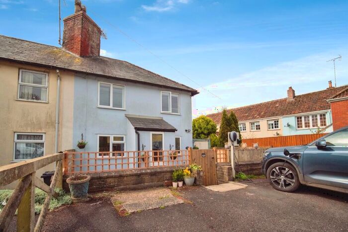 3 Bedroom Semi-Detached House For Sale In Bridge Cottages, Holywell, Dorchester, DT2