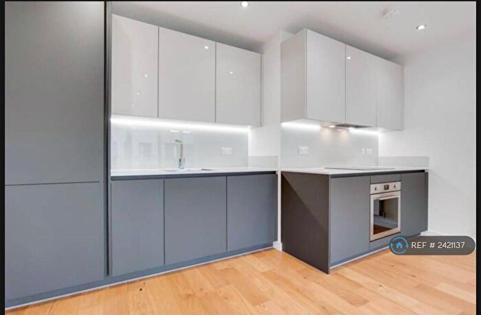 1 Bedroom Flat To Rent In Wenborn Building, London, E15