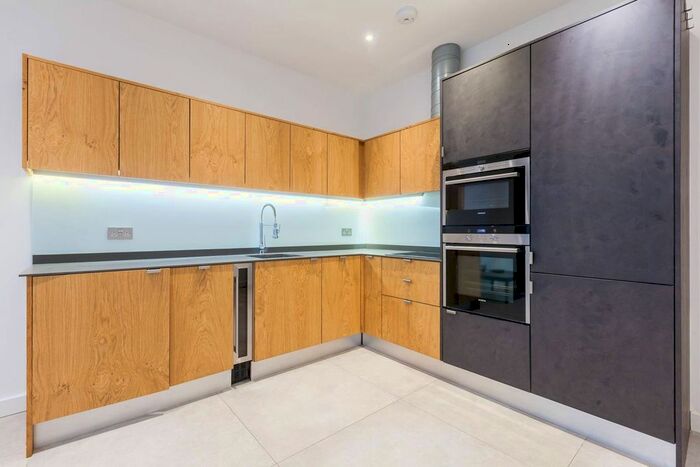 1 Bedroom Flat To Rent In The Denim Factory, Shoreditch, London, E1