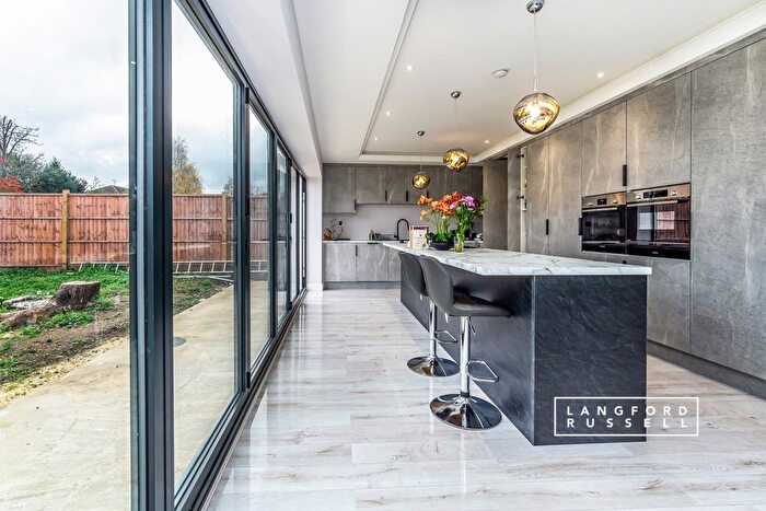 4 Bedroom Semi-detached House To Rent In Midfield Way, St. Pauls Cray, Orpington, BR5