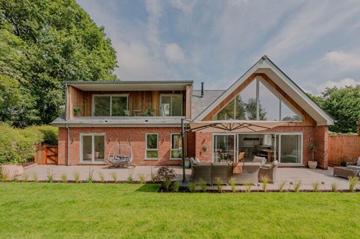 4 Bedroom Detached House For Sale In Elsdon Lane, West Hill, EX11