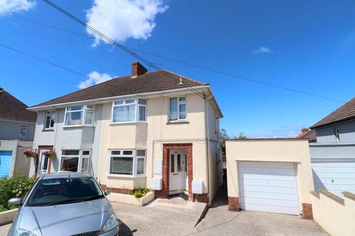 1 Bedroom Flat To Rent In Stonehill, Street, BA16