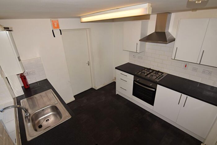 3 Bedroom Terraced House To Rent In The Warren, London, E12