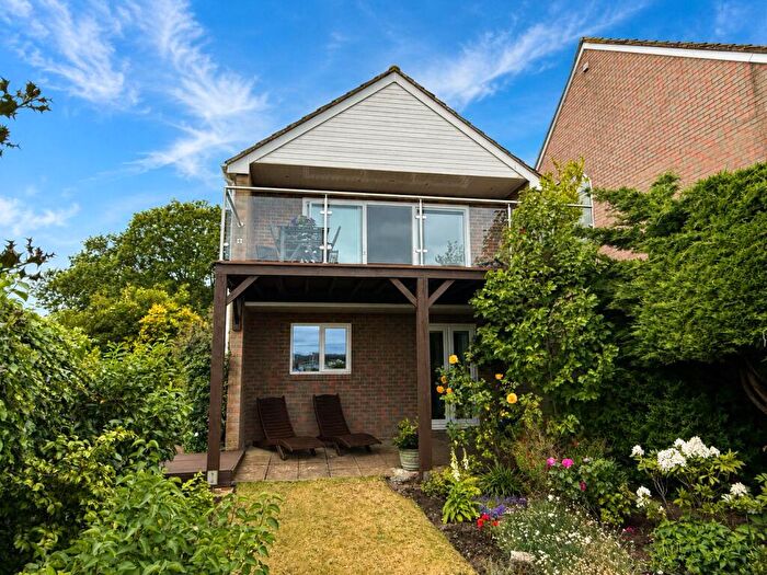 4 Bedroom Detached House For Sale In Hinchliffe Road, Poole, Dorset, BH15