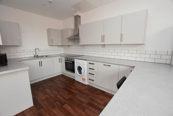 4 Bedroom Flat To Rent In St. Peters Street, Derby DE1