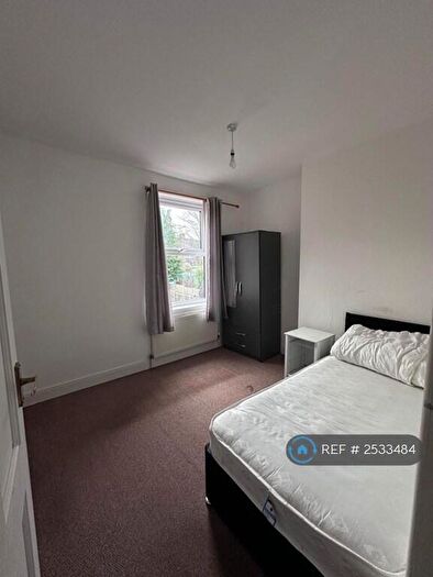 3 Bedroom Terraced House To Rent In Worcester Street, Rugby, CV21