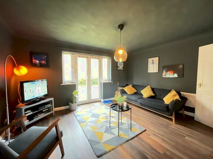 2 Bedroom Flat To Rent In St Lawrence Quay, Salford Quays, M50