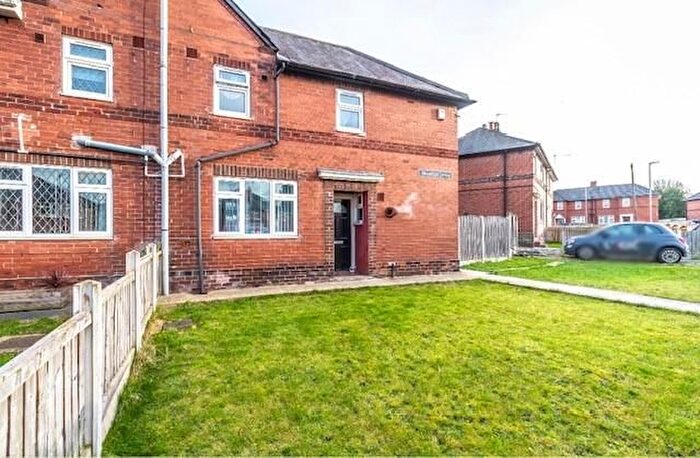 2 Bedroom Property For Sale In Monkhill Drive, Pontefract, West Yorkshire, WF8