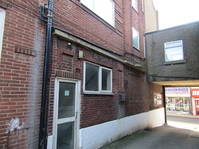 1 Bedroom Flat To Rent In Flat, High Street, Alfreton, DE55