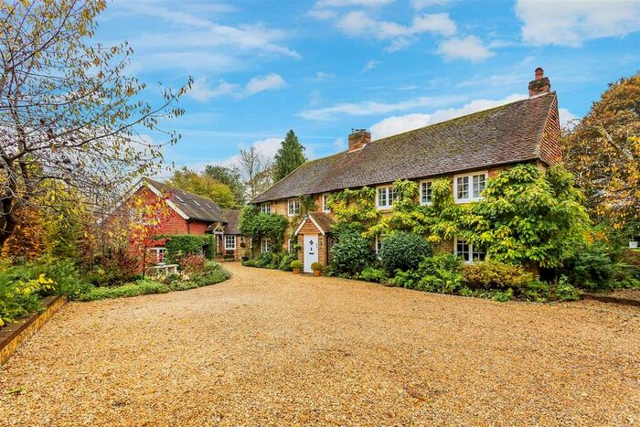 5 Bedroom Property For Sale In Passfield Road, Passfield, Liphook, GU30