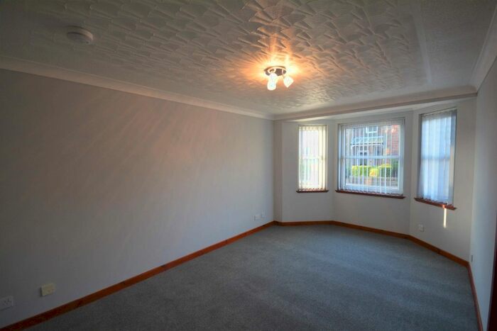 2 Bedroom Flat To Rent In 2-4 Montague Row, Inverness IV3